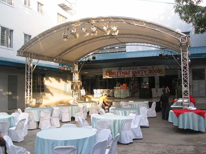 Portable truss wedding stage