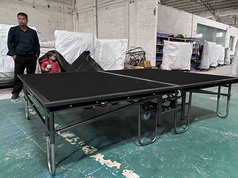 folding stage for events