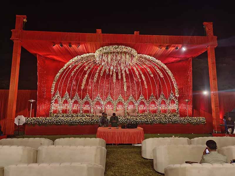custom wedding truss circle